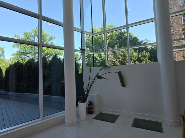 1406 Ocean Parkway image 5 of 14