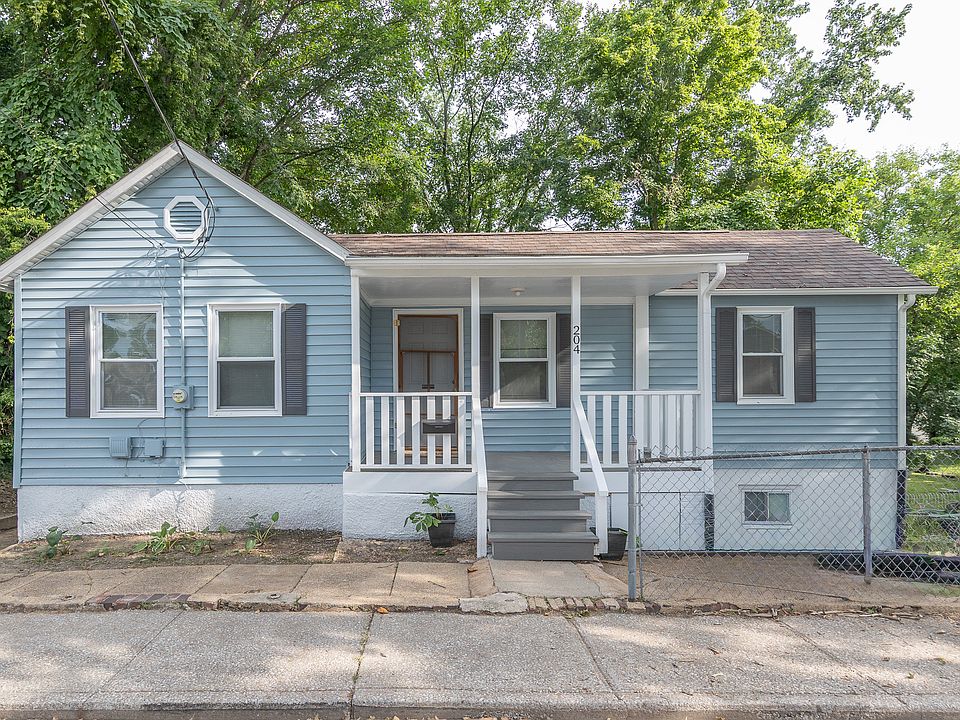 1st image of 204 Walnut St