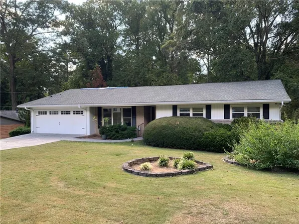 1696 Dunwoody Pl NE, Atlanta, GA 30324