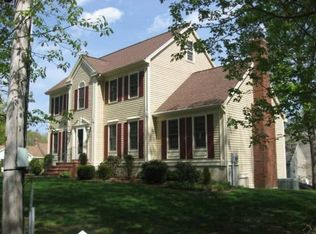 6 Dacotah St, Hampton, NH 03842