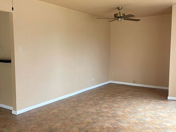 3rd image of 1012 Baylor Blvd