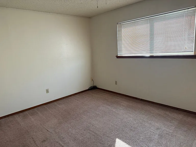 Fox Valley Apartments — Photo 56