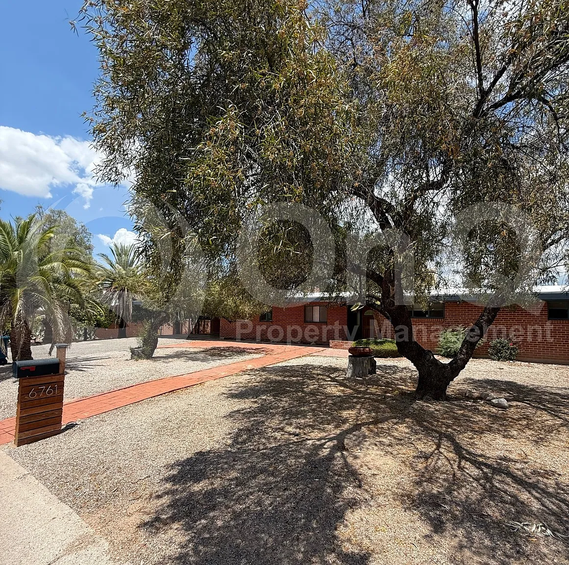 4 bed, 2.0 bath, 2019 sqft, $2,650 — Photo 2