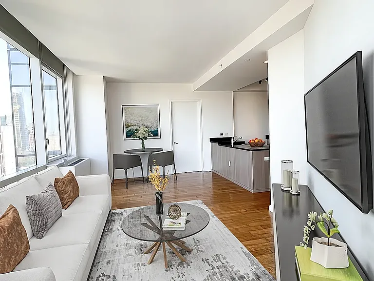 66 Rockwell Pl #14C — Photo 2