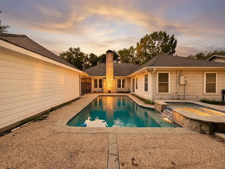 7914 Candle Ln — Photo 8