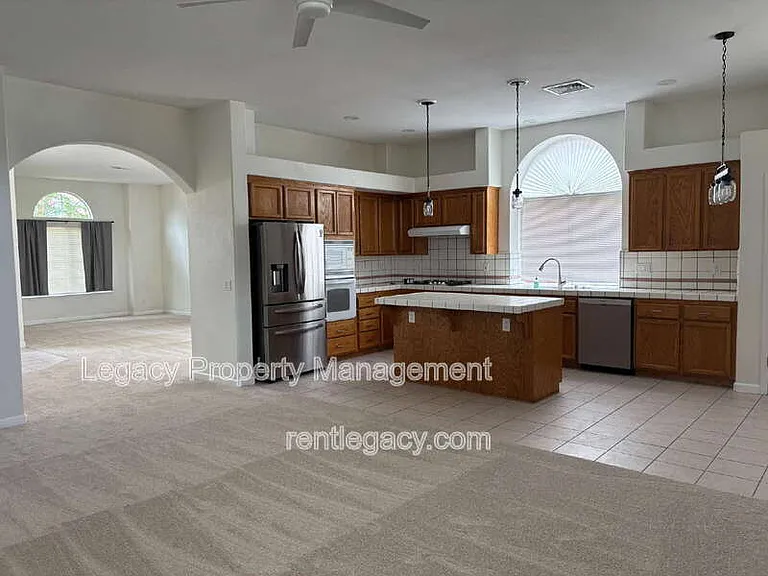 3031 Daggett Dr — Photo 3