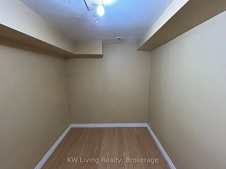 22 Bracken Fernway — Photo 26