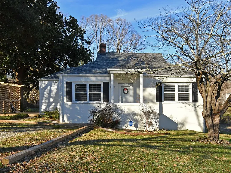1219 Brookwood Dr — Photo 10