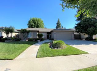 1240 E Richard Smith Ave, Tulare, CA 93274