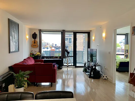 Rented by Compass | media 45