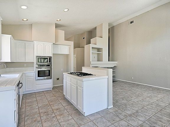 3rd image of 27511 Berkshire Hills Pl