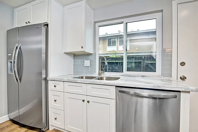 2520 Wanek Rd #B — Photo 5