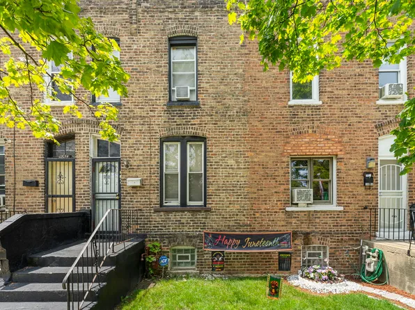 10652 S Langley Ave, Chicago, IL 60628