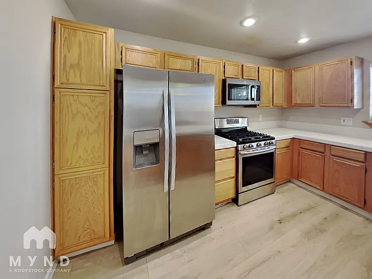 1576 Reno View Dr — Photo 5