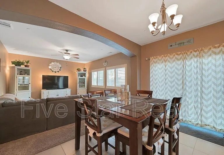 5609 Peach Tree Dr — Photo 11