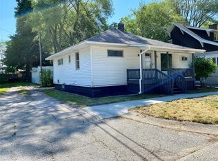1012 Poplar St, Port Huron, MI 48060