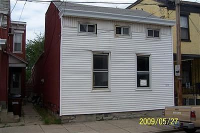 1st image of 319 W 8th St