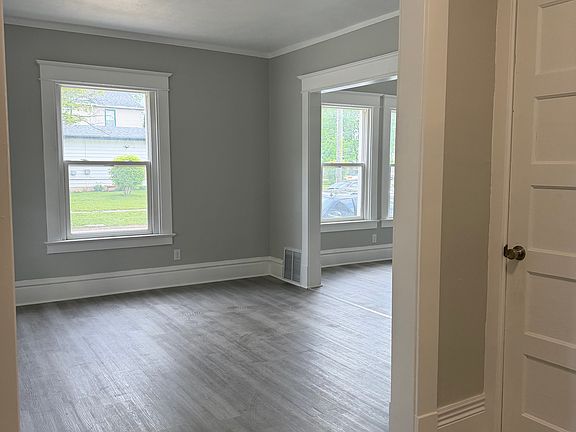 5th image of 602 Woodlawn Ave #602