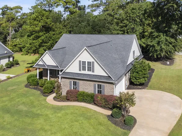 323 Crown Pointe Drive, Hampstead, NC 28443