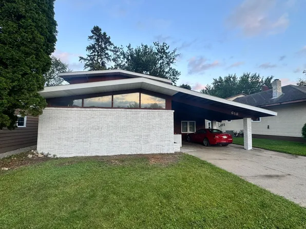 618 3rd St SW #A, Wadena, MN 56482