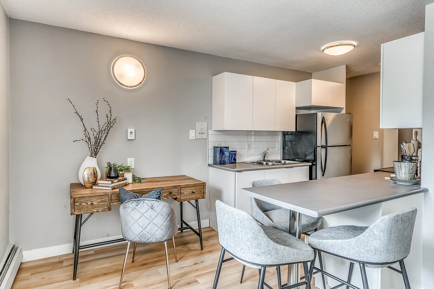 Garneau Place — Photo 3