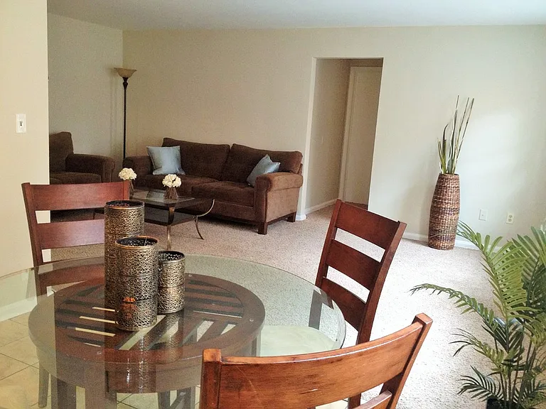 Courtyard Apartments — Photo 9
