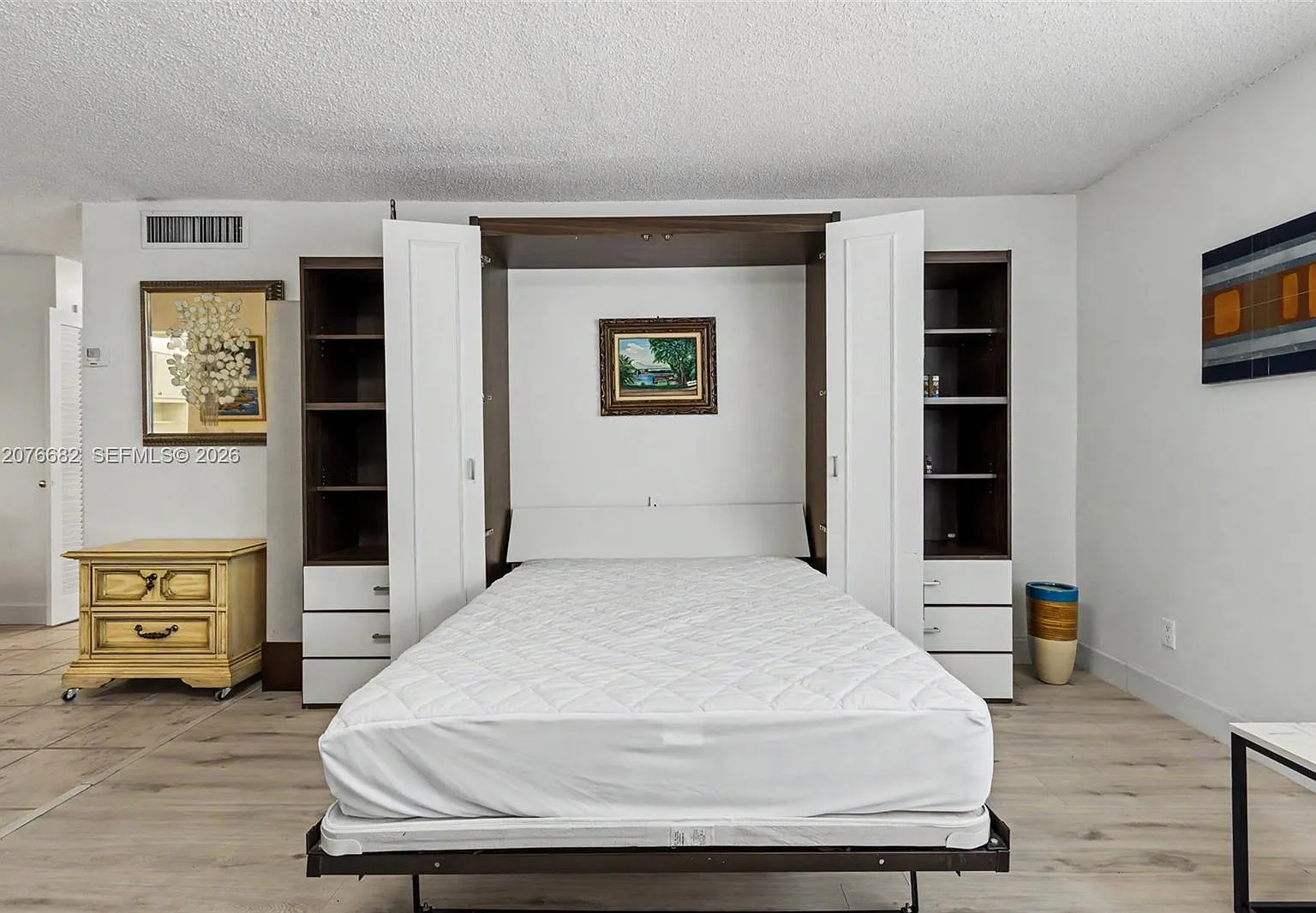 Colonial Manor East Apart — Photo 4