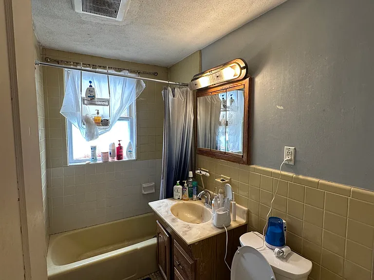 266 Market St — Photo 9