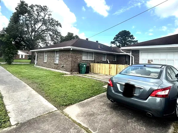 724 Handell Ln, Pasadena, TX 77502