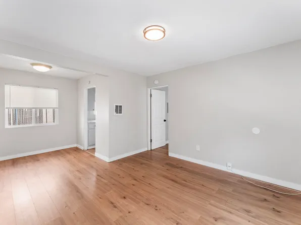 3659 Dalbergia St #3659, San Diego, CA 92113