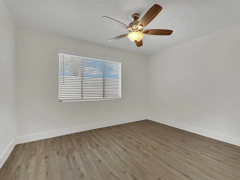 1304 Rexford Pl — Photo 41