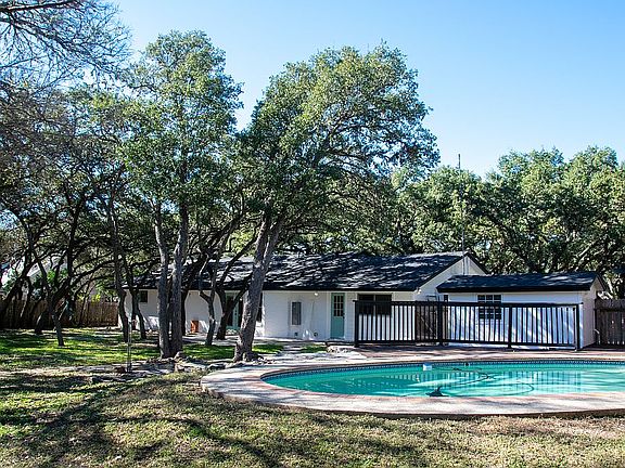 2nd image of 118 Canyon Creek Dr