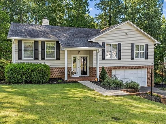 2nd image of 714 Old Barn Cir