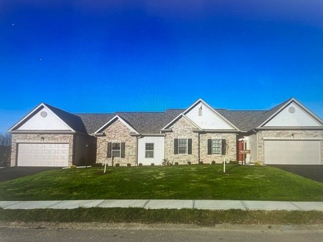 1st image of 925 Copper Creek Trl W