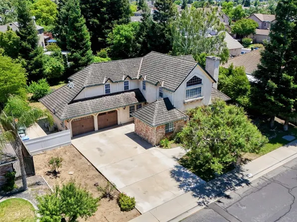 782 Shadowbrook Ln, Manteca, CA 95336