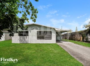 960 N 73rd Way, Hollywood, FL 33024