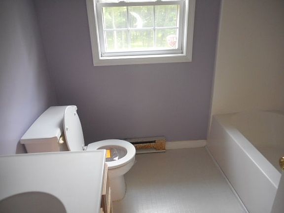 5th image of 1935 Hamlet Dr