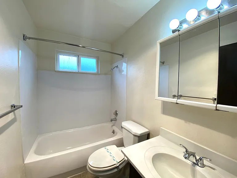 Outrigger Apartments 6102 — Photo 8