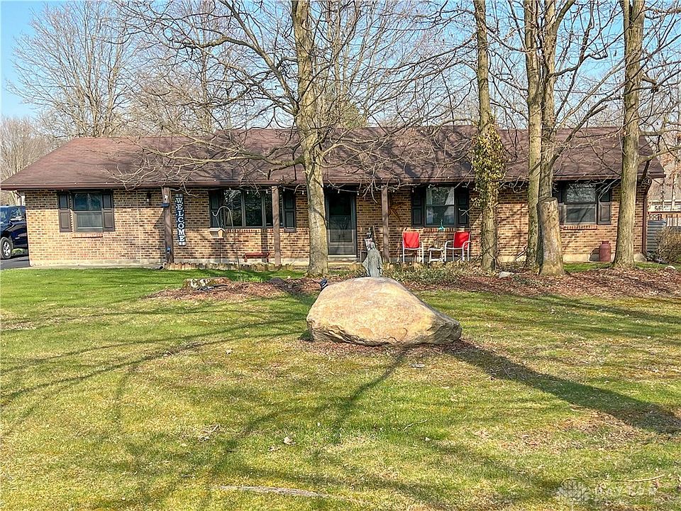1st image of 366 Rebecca Dr