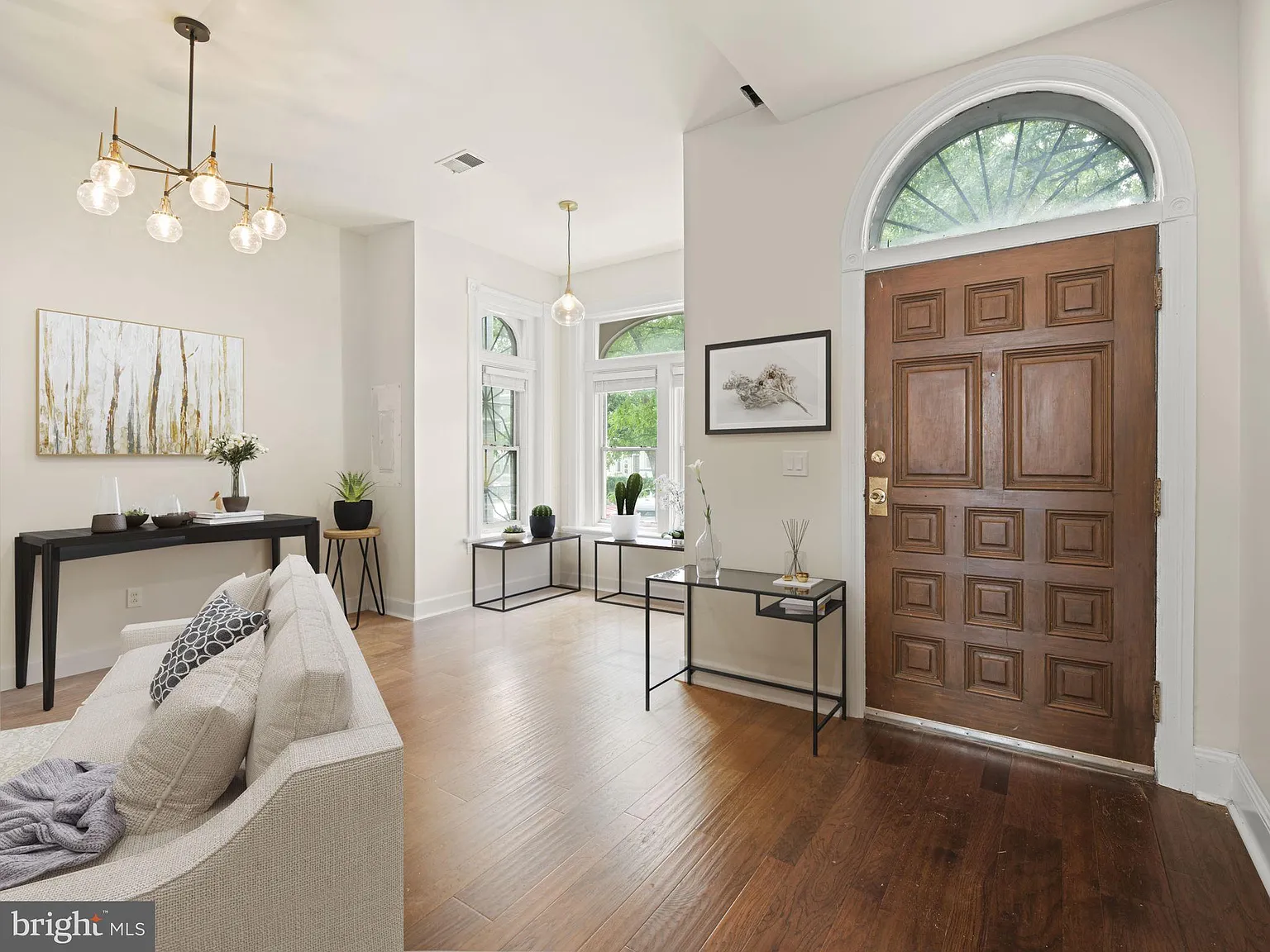 2 bed, 1450 sqft, $3,149 — Photo 2