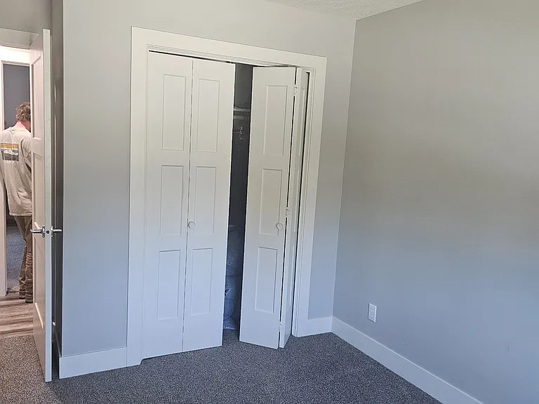 14465 Krug Cir — Photo 28