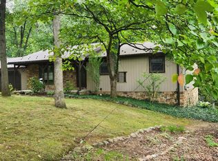 525 Forest Rd, Chambersburg, PA 17202