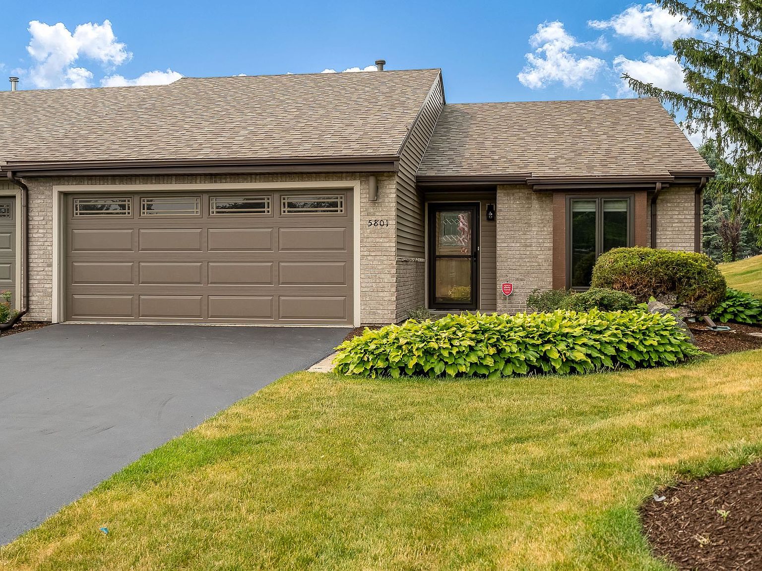 5801 Meadows Edge Clos, Loves Park, IL 61111 Zillow