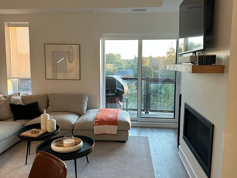 19 A West St N #306 — Photo 2