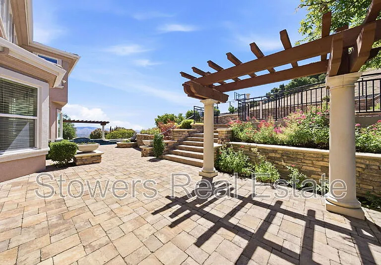 3315 Ashbourne Cir — Photo 76