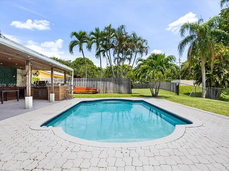 4201 W Sailboat Dr — Photo 3