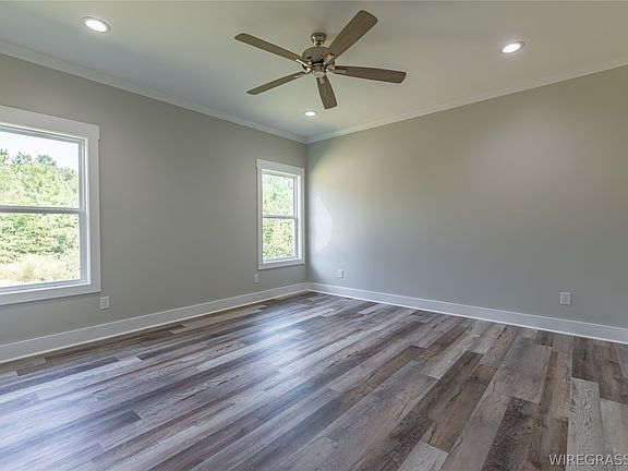 5th image of 226 Clearview Dr