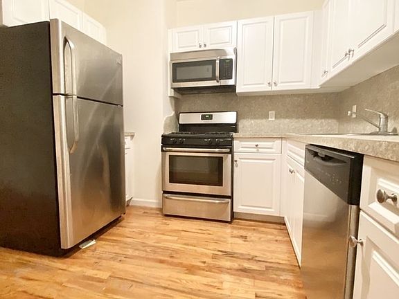 3rd image of 4307 42nd St #2E