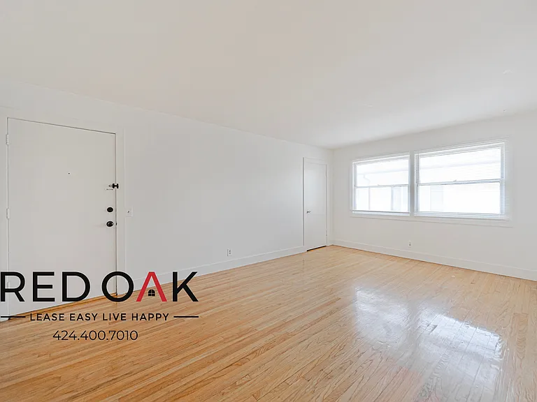 1148 S Sherbourne Dr #4 — Photo 13