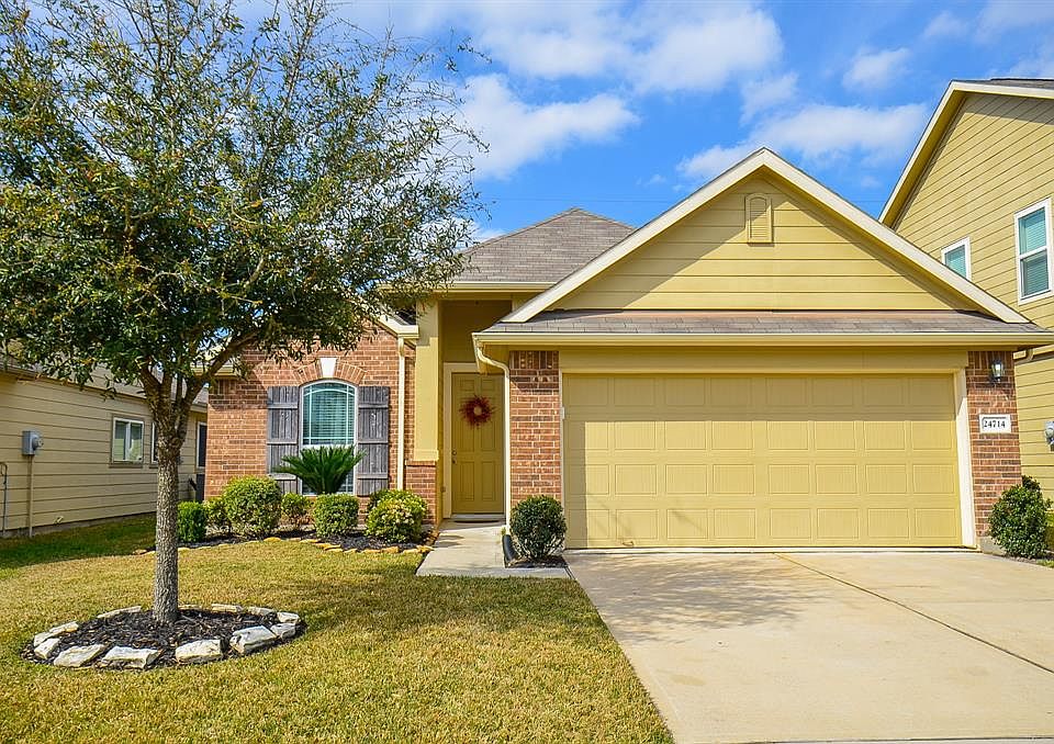 1st image of 24714 Lakecrest Village Dr